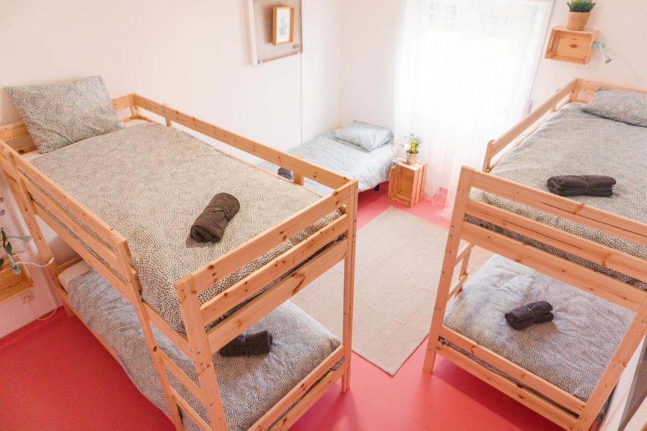 Hospedium Hostel Republica Surf House เอริเซรา ภายนอก รูปภาพ