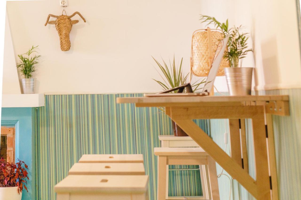 Hospedium Hostel Republica Surf House เอริเซรา ภายนอก รูปภาพ