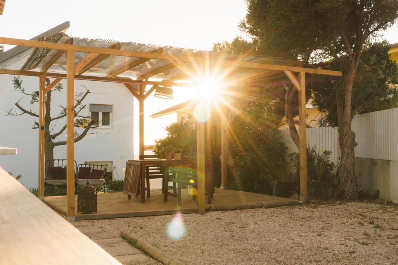 Hospedium Hostel Republica Surf House เอริเซรา ภายนอก รูปภาพ