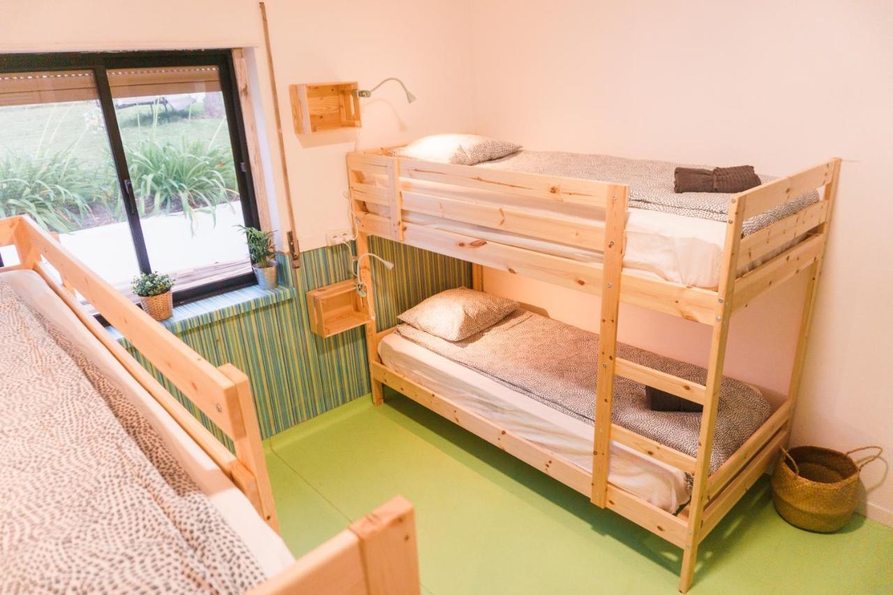 Hospedium Hostel Republica Surf House เอริเซรา ภายนอก รูปภาพ