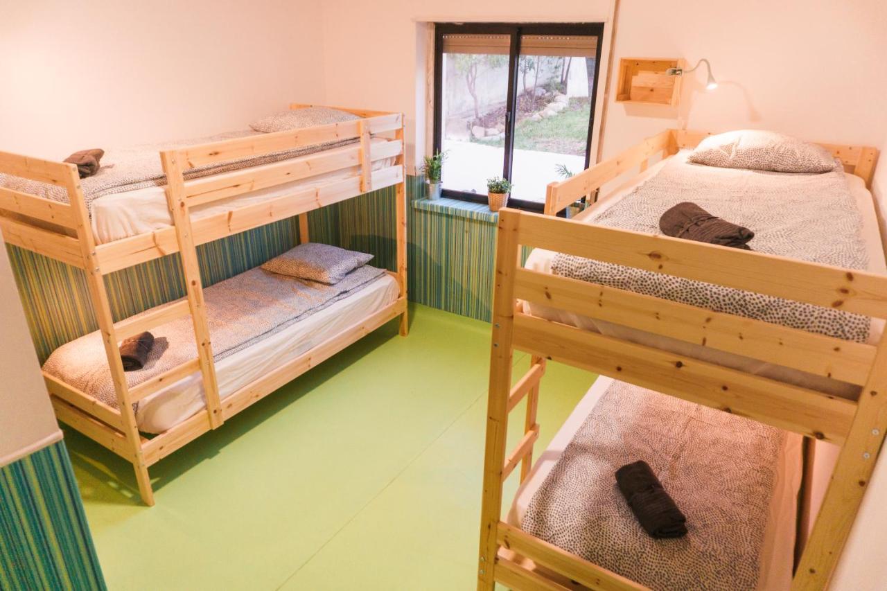 Hospedium Hostel Republica Surf House เอริเซรา ภายนอก รูปภาพ